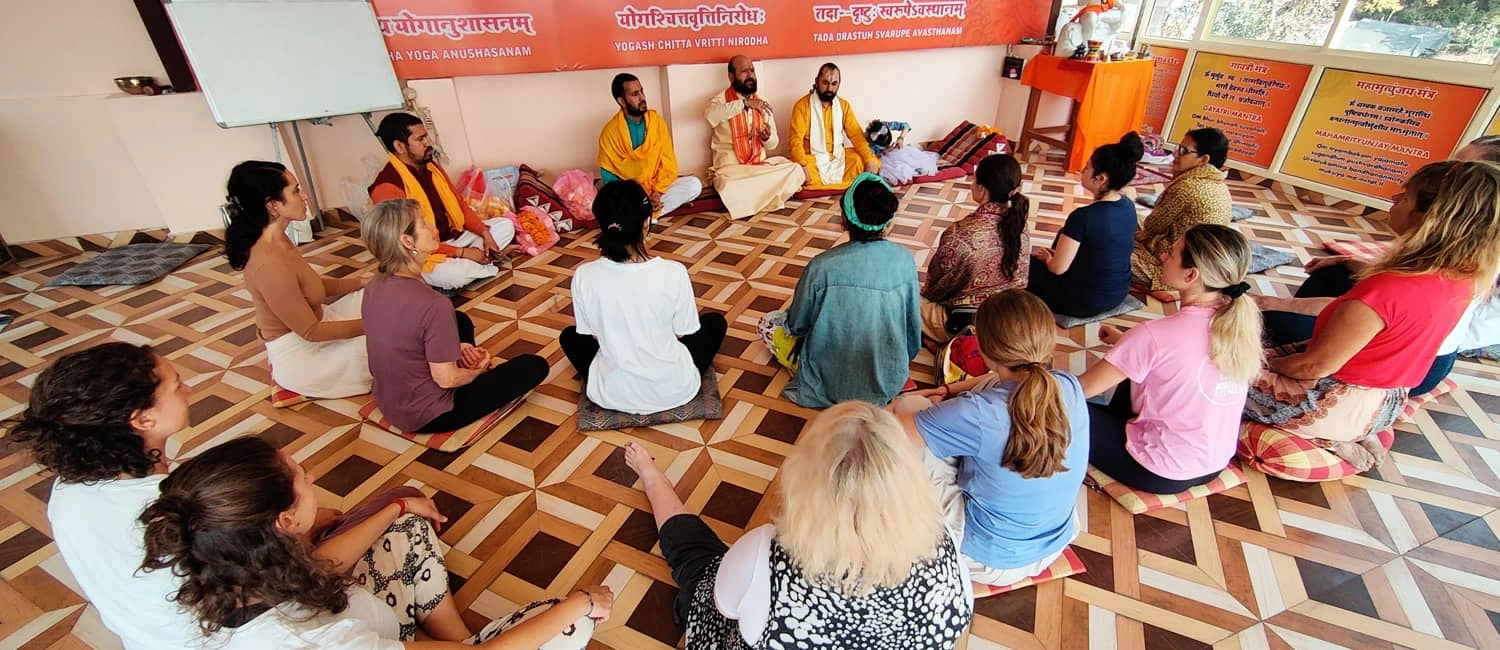 Yoga Teacher Training in Rishikesh Yoga Teacher Training in Rishikesh